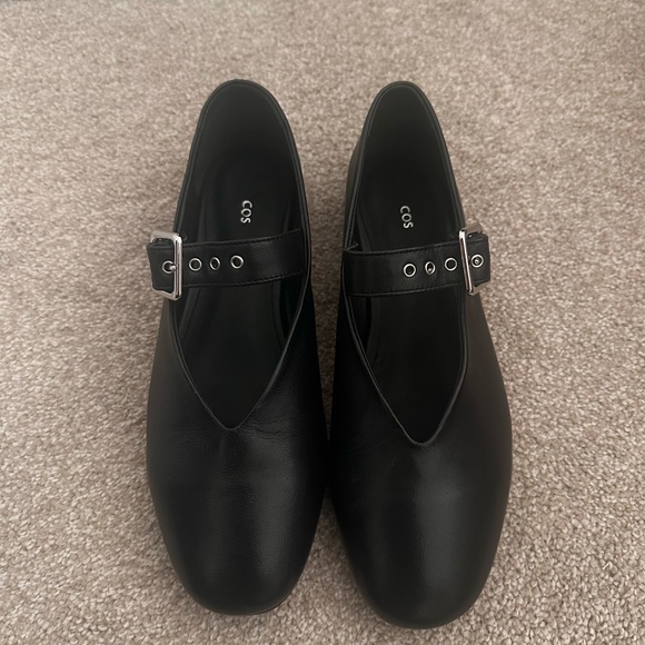 Cos Belted Leather Ballerina Flats - Picture 3 of 12